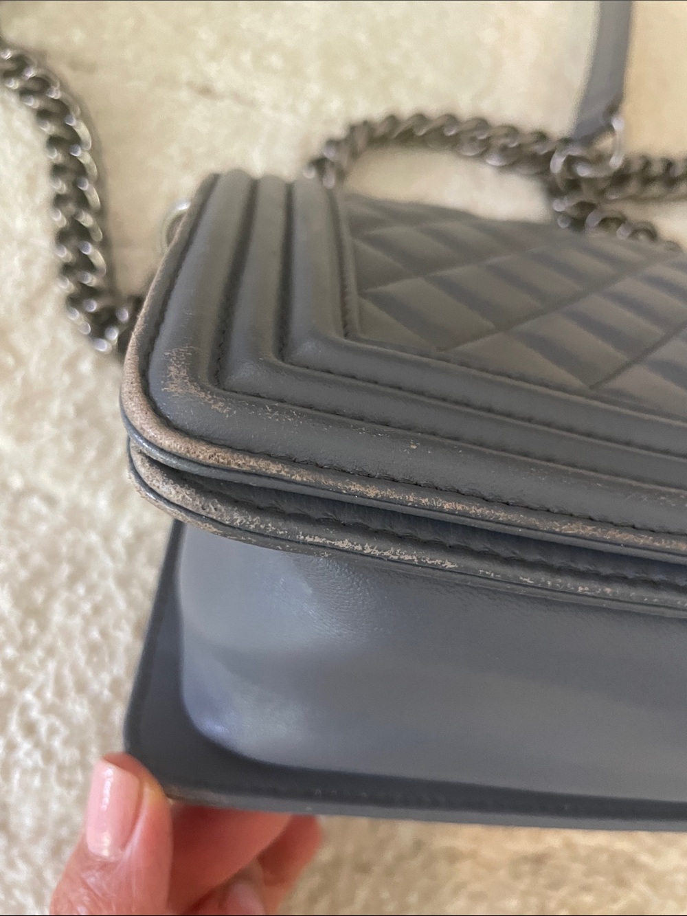 Gray quilted bag distressed crossbody and shoulder silver hardware - Picture 4 of 12